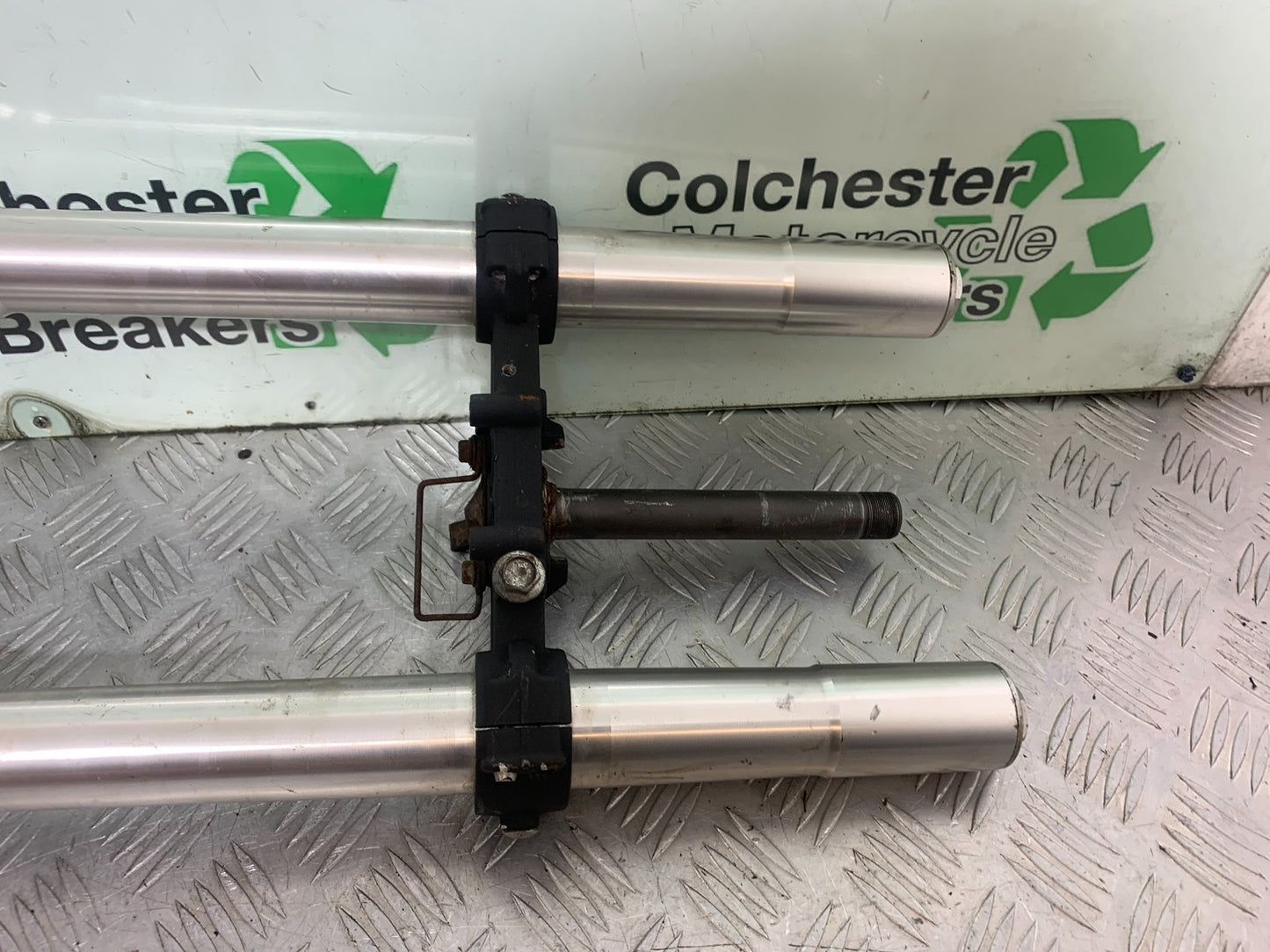 BENELLI BN125 BN 125 FORKS (BENT SOLD AS PARTS)  YEAR 2018-2021 (CMB1194)