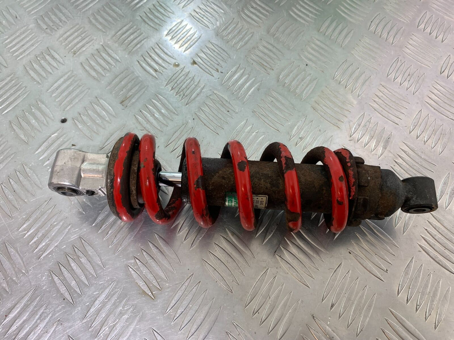 HONDA VFR800 VFR 800 V-TEC REAR SHOCK  YEAR 2002 -09 (CMB1012)