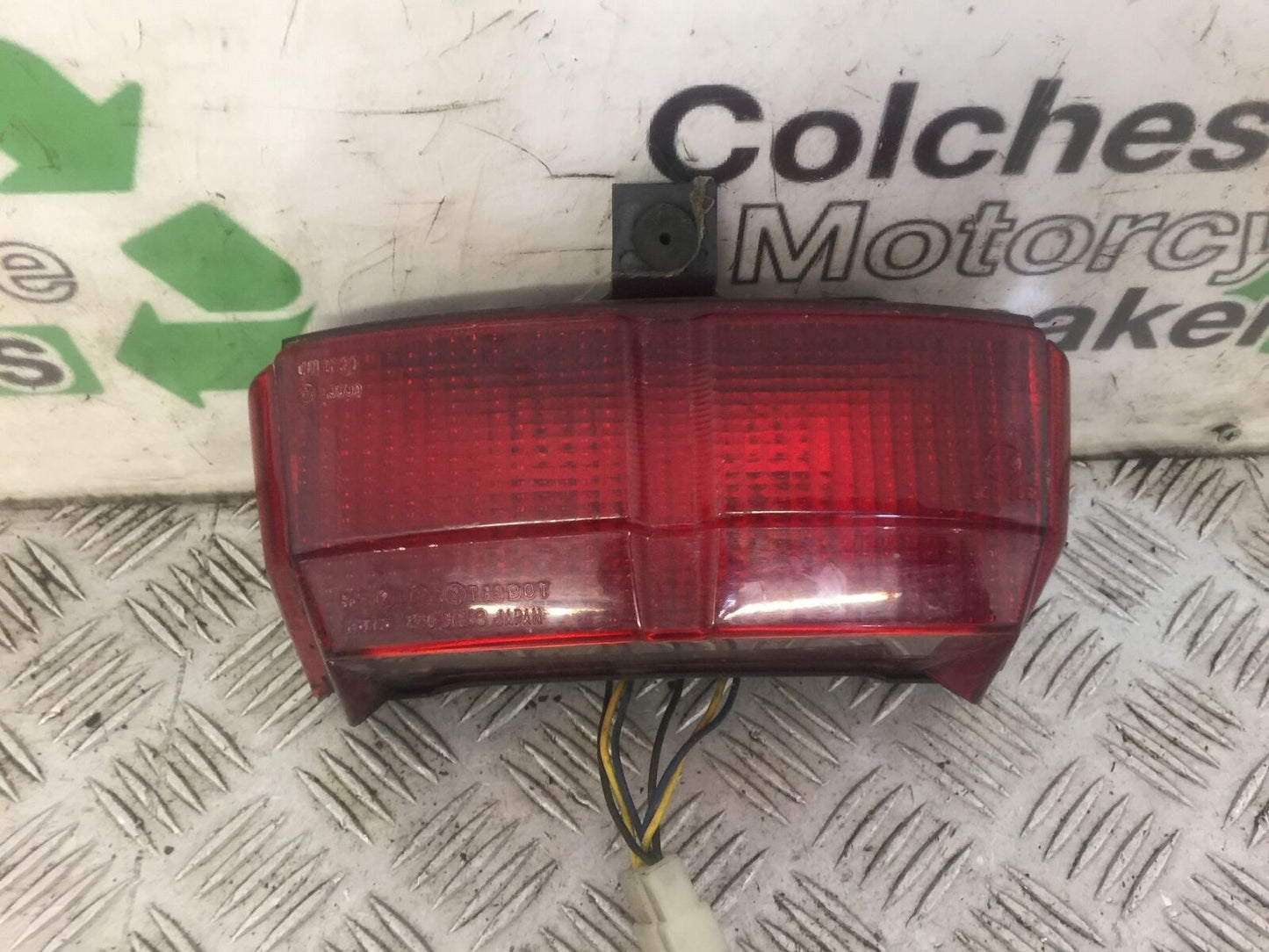 YAMAHA FJ1200 FJ 1200 3XW REAR LIGHT YEAR 1991 (STOCK 482)