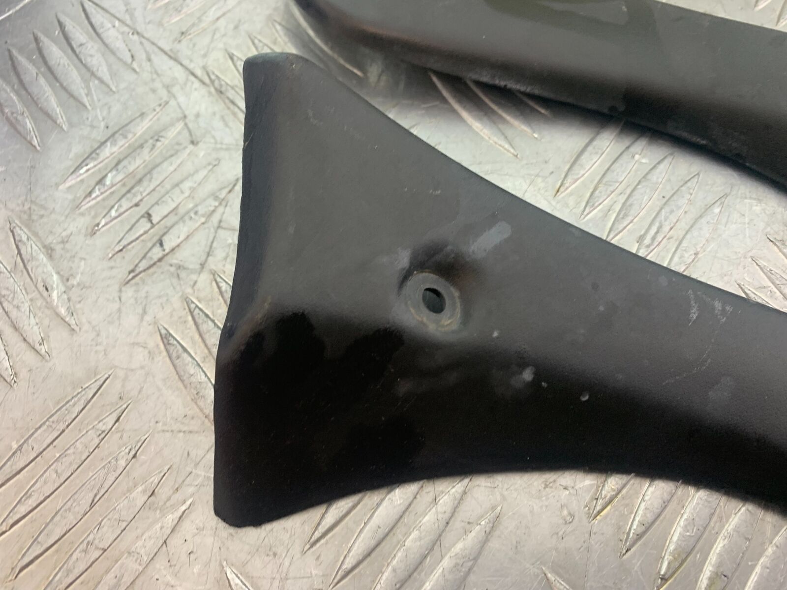 TRIUMPH 955i SPRINT ST TOP FAIRING INFILLS   YEAR 1999-2004 (CMB1124)