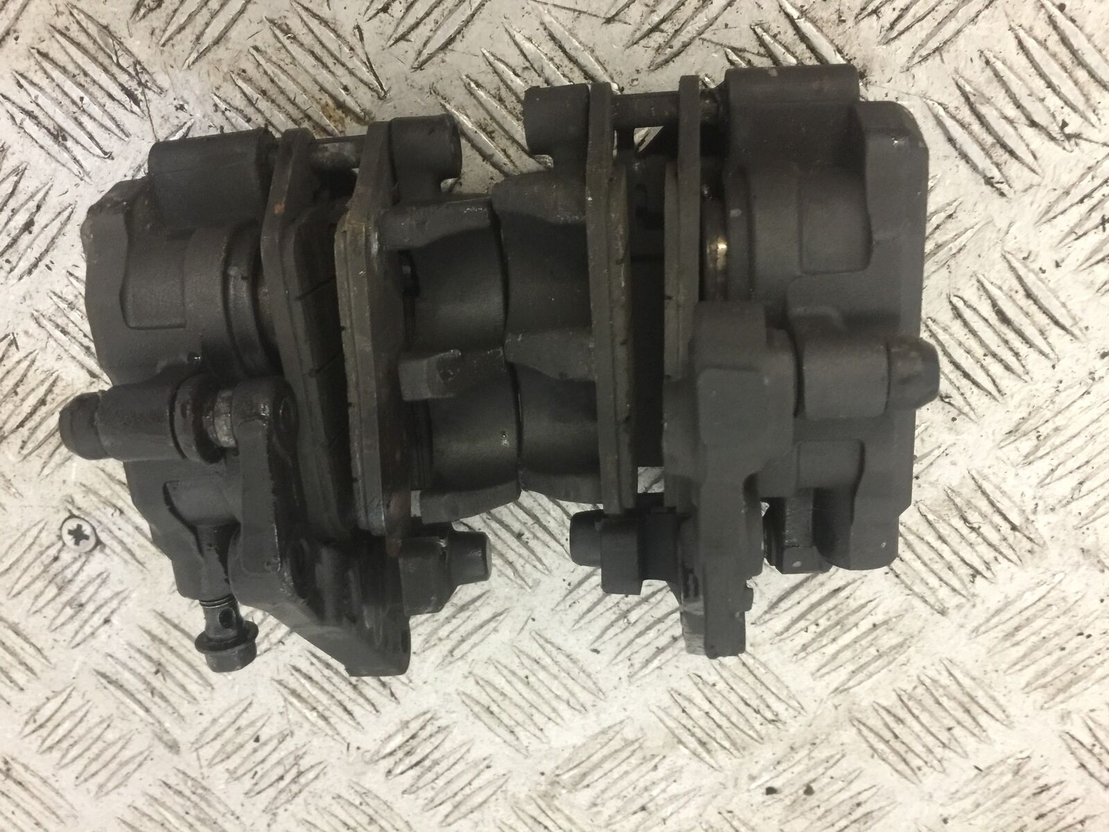 HONDA CB650 F CB 650 FA-H FRONT BRAKE CALIPERS YEAR 2017-2019 (STOCK 710)
