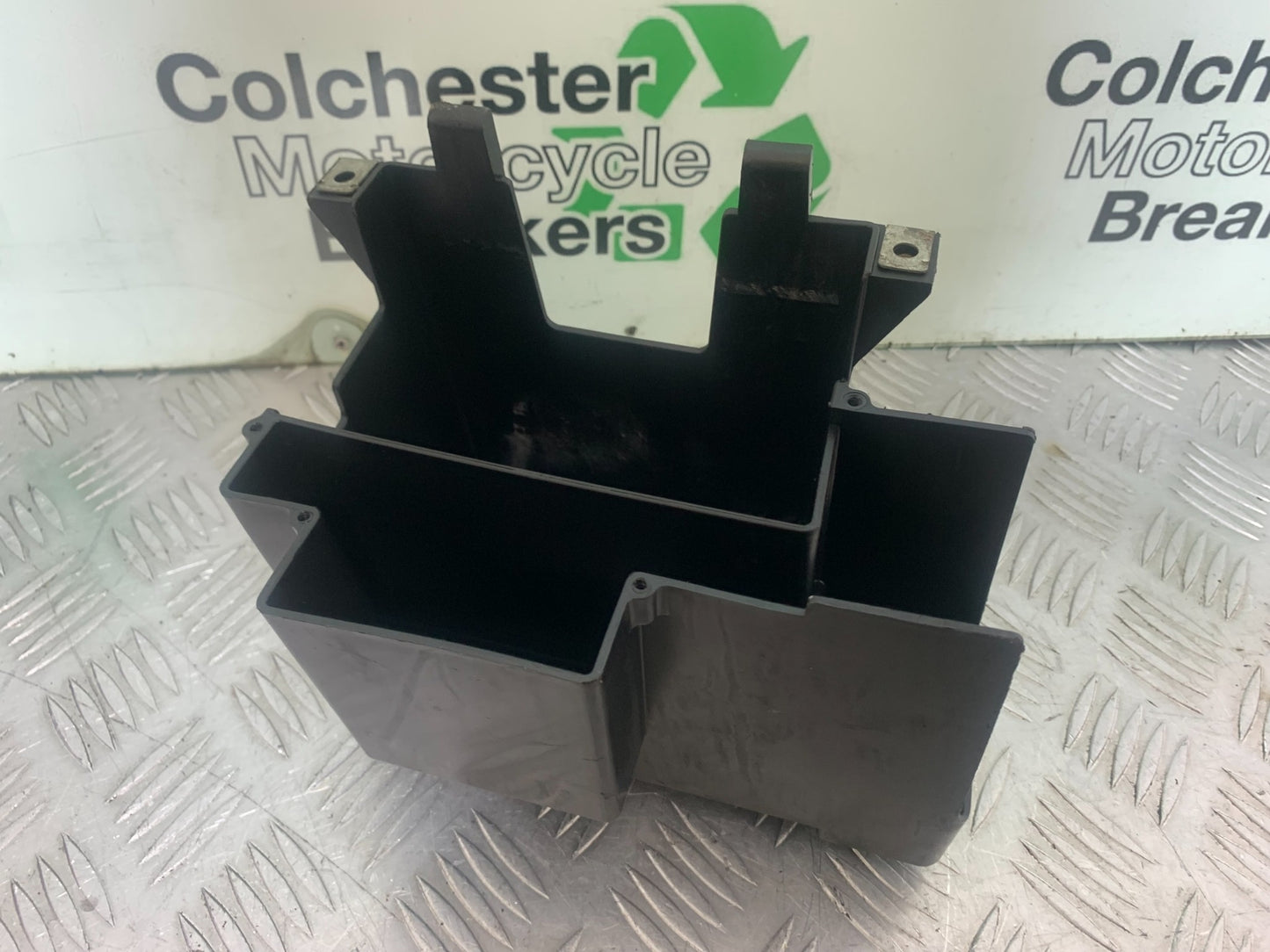 HONDA VTX1300 S-6 BATTERY BOX   YEAR 2004-09 (CMB1159)