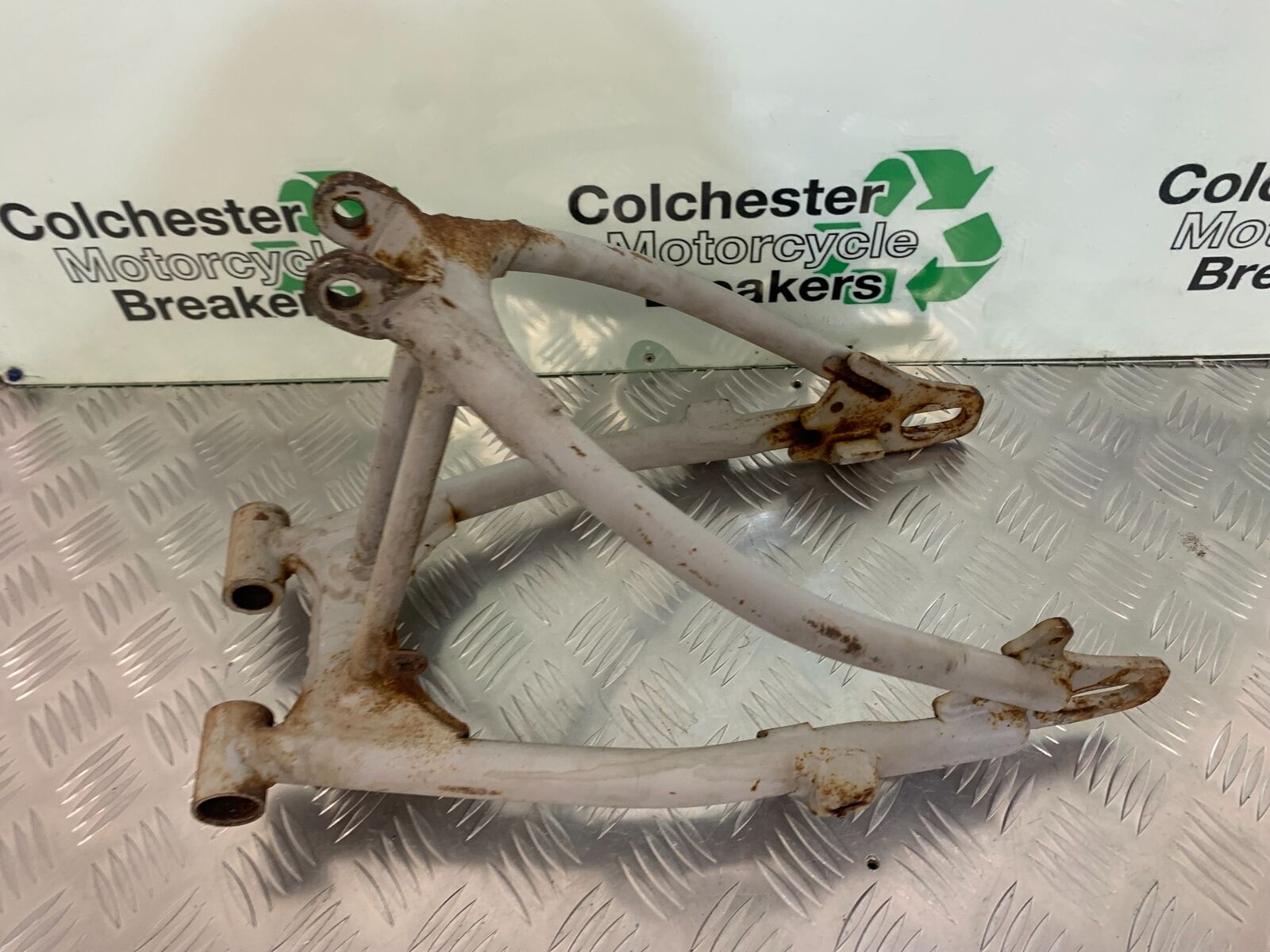 YAMAHA XT250 XT 250 SWINGARM  YEAR 1980-1982  (STOCK 944)
