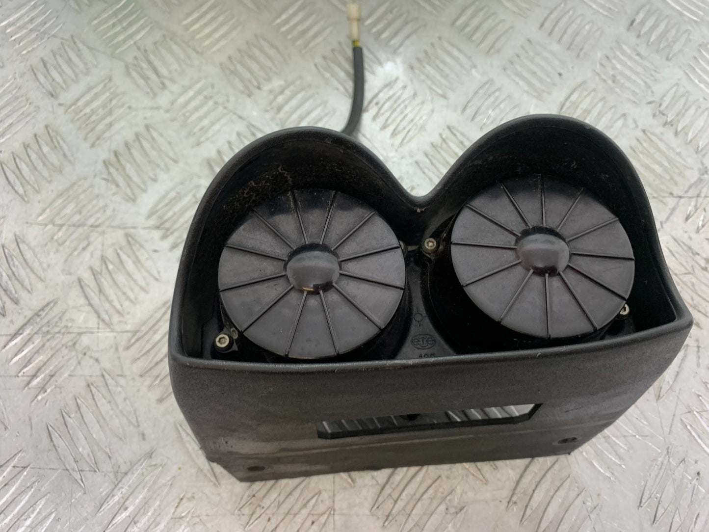 APRILIA RSV1000 RSV 1000 MILLE REAR LIGHT 1998- 2003 (CMB1184)