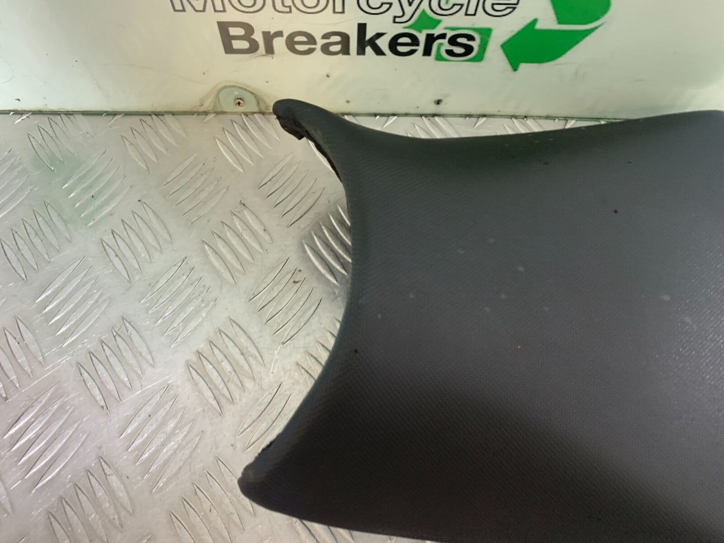 KAWASAKI Z300 ER300 FRONT SEAT  YEAR 2016-2018  (CMB1056)