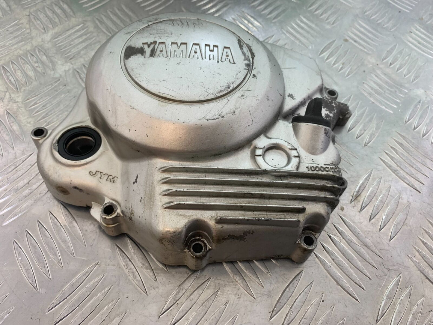 YAMAHA XT125X XT125 X CLUTCH COVER  YEAR 2008 (STOCK 857)