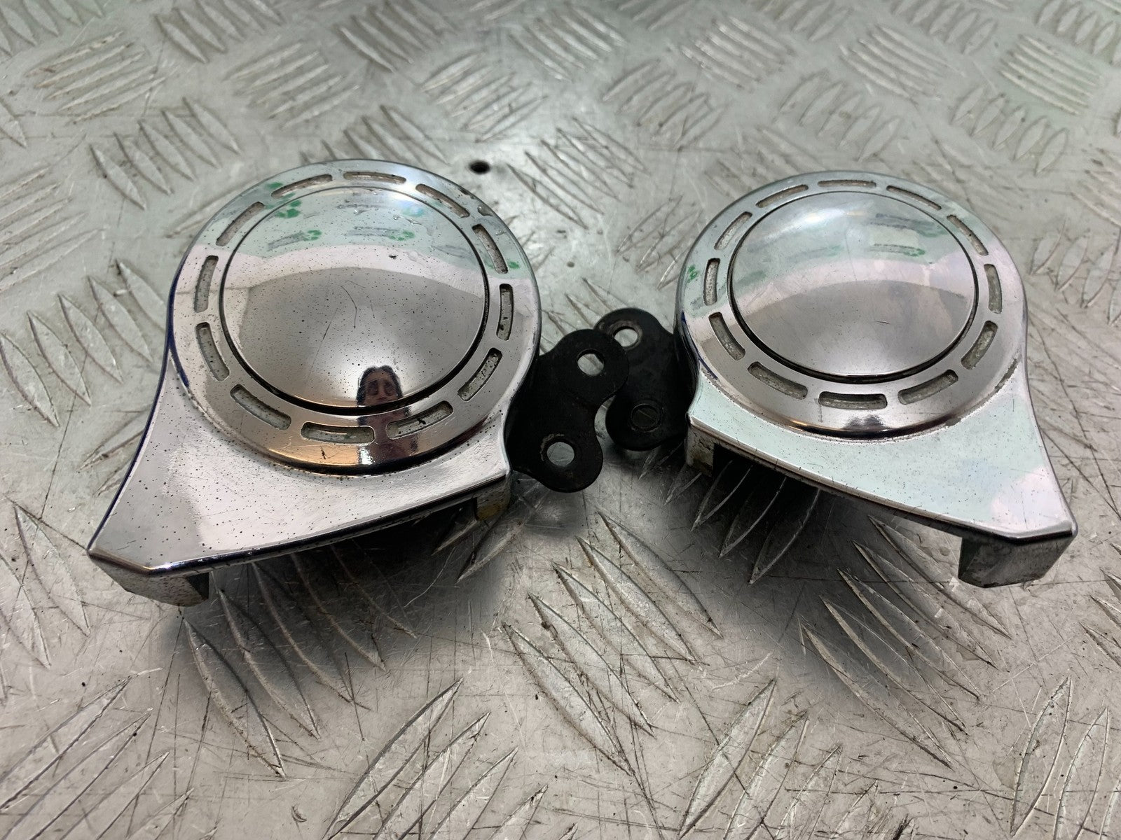 YAMAHA XV1100 XV 1100 VIRAGO HORNS   1990-1999 (CMB1243)