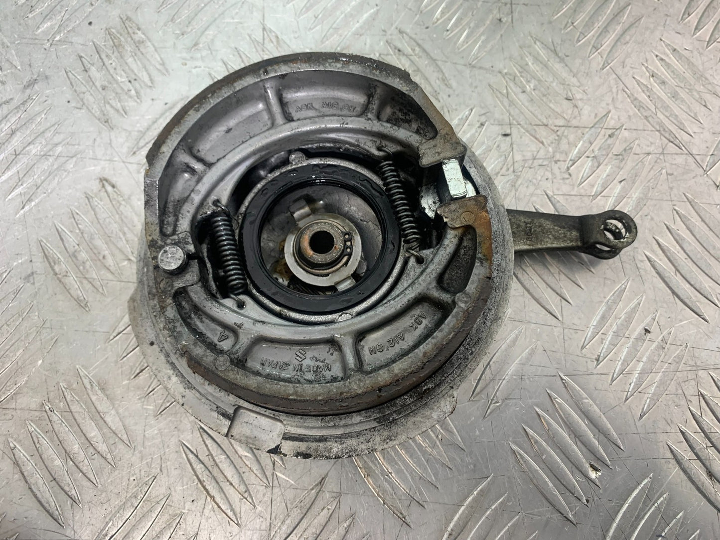 SUZUKI GP100 GP 100 FRONT BRAKE HUB  YEAR 1978-1988 (CMB1259)