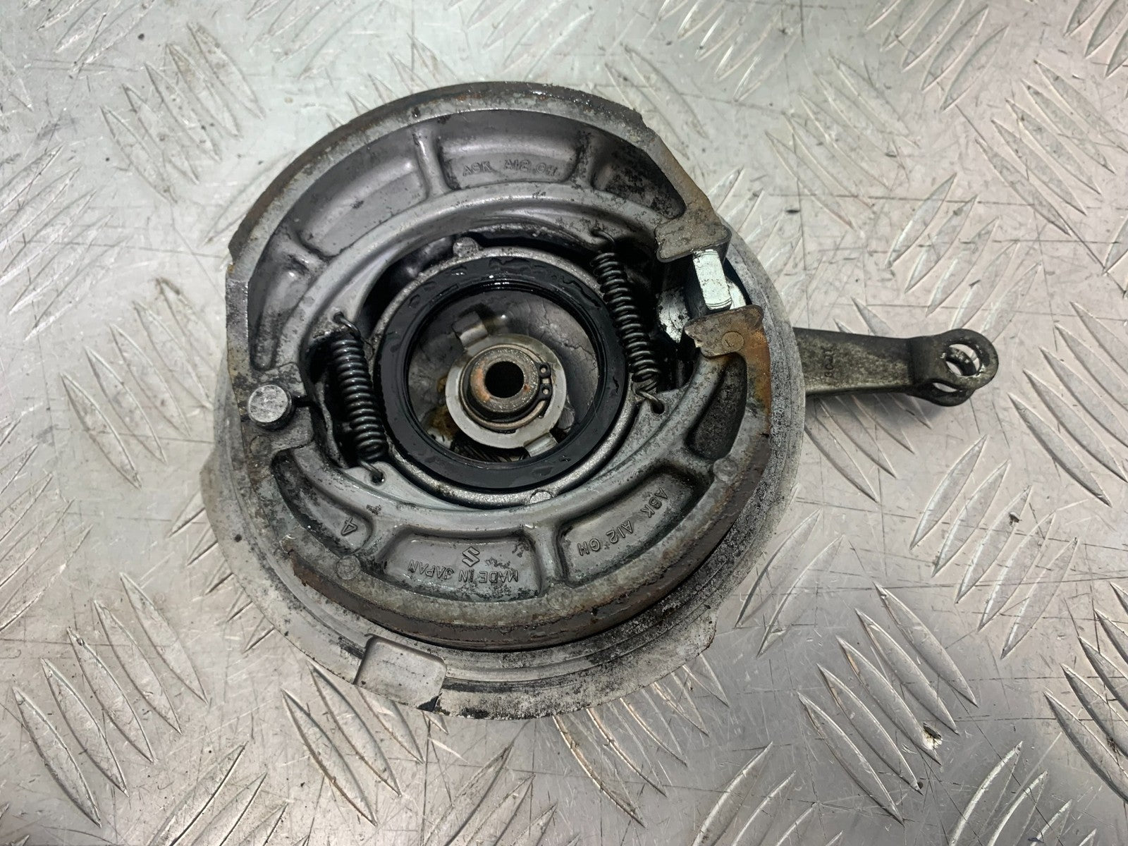 SUZUKI GP100 GP 100 FRONT BRAKE HUB  YEAR 1978-1988 (CMB1259)