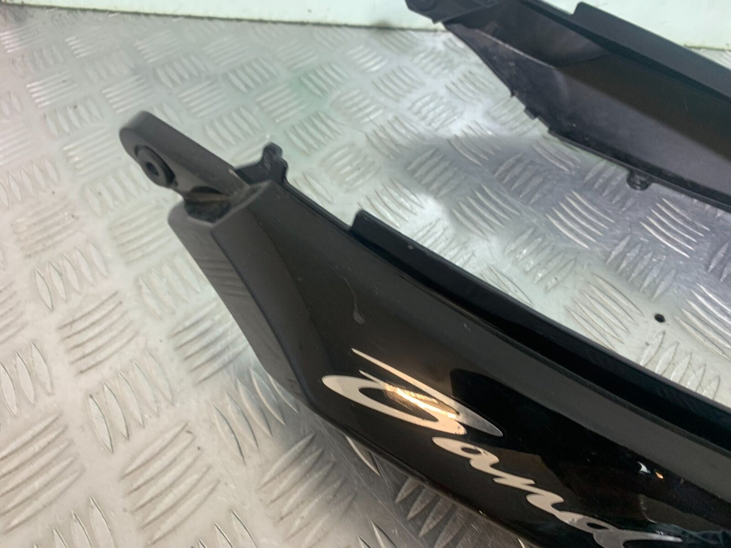SUZUKI GSF1250 GSF 1250 BANDIT TAIL PIECE   YEAR 2007-2011 (CMB1125)