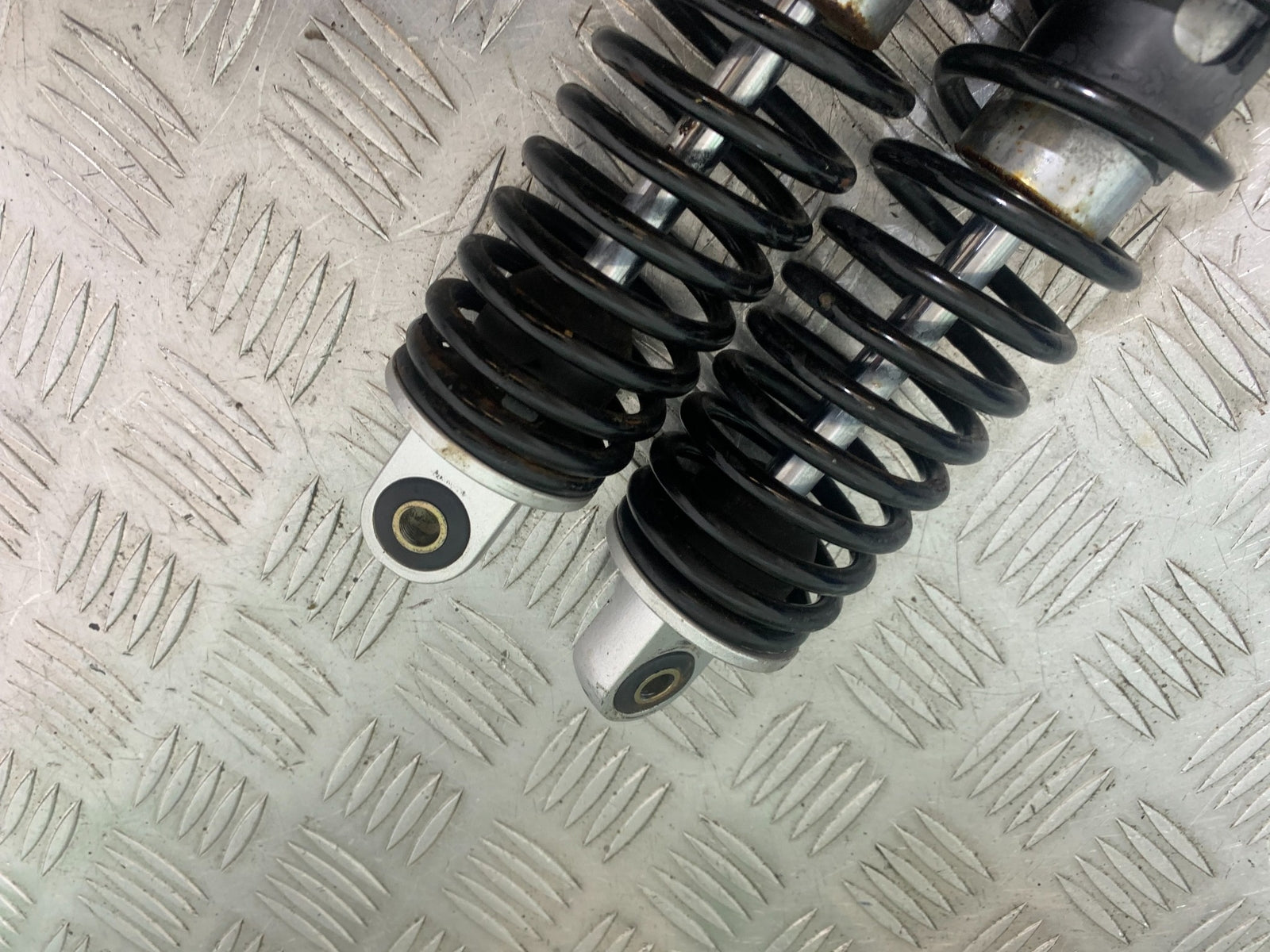KAWASAKI J125 J125 REAR SHOCKS YEAR 2016-2020 (CMB1158)