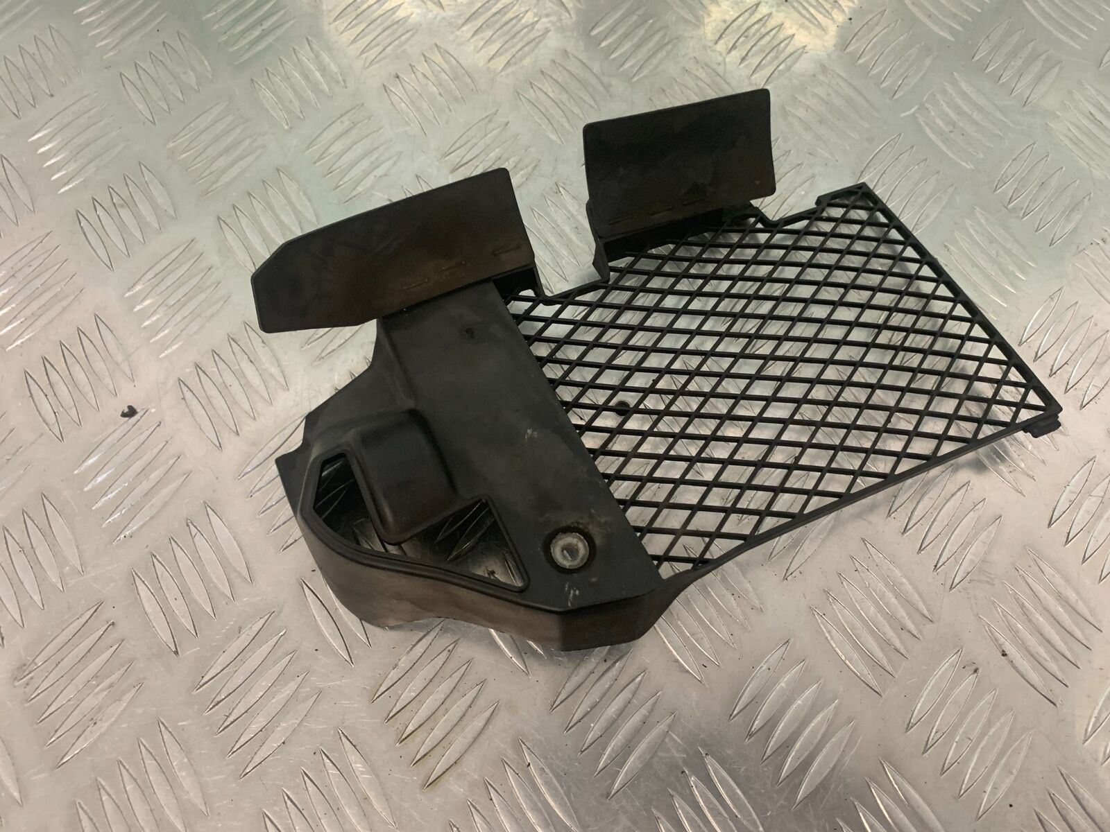 HONDA XL650 V TRANSALP RADIATOR GRILL  YEAR 2001-2006 (STOCK 975)