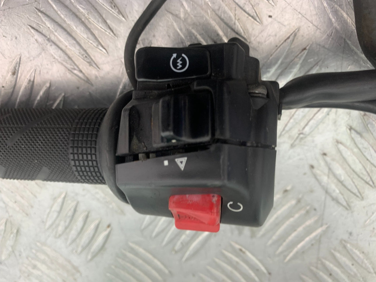HONDA NT 700 V DEAUVILLE RIGHT SWITCH GEAR  YEAR 2006-2010 (CMB1298)