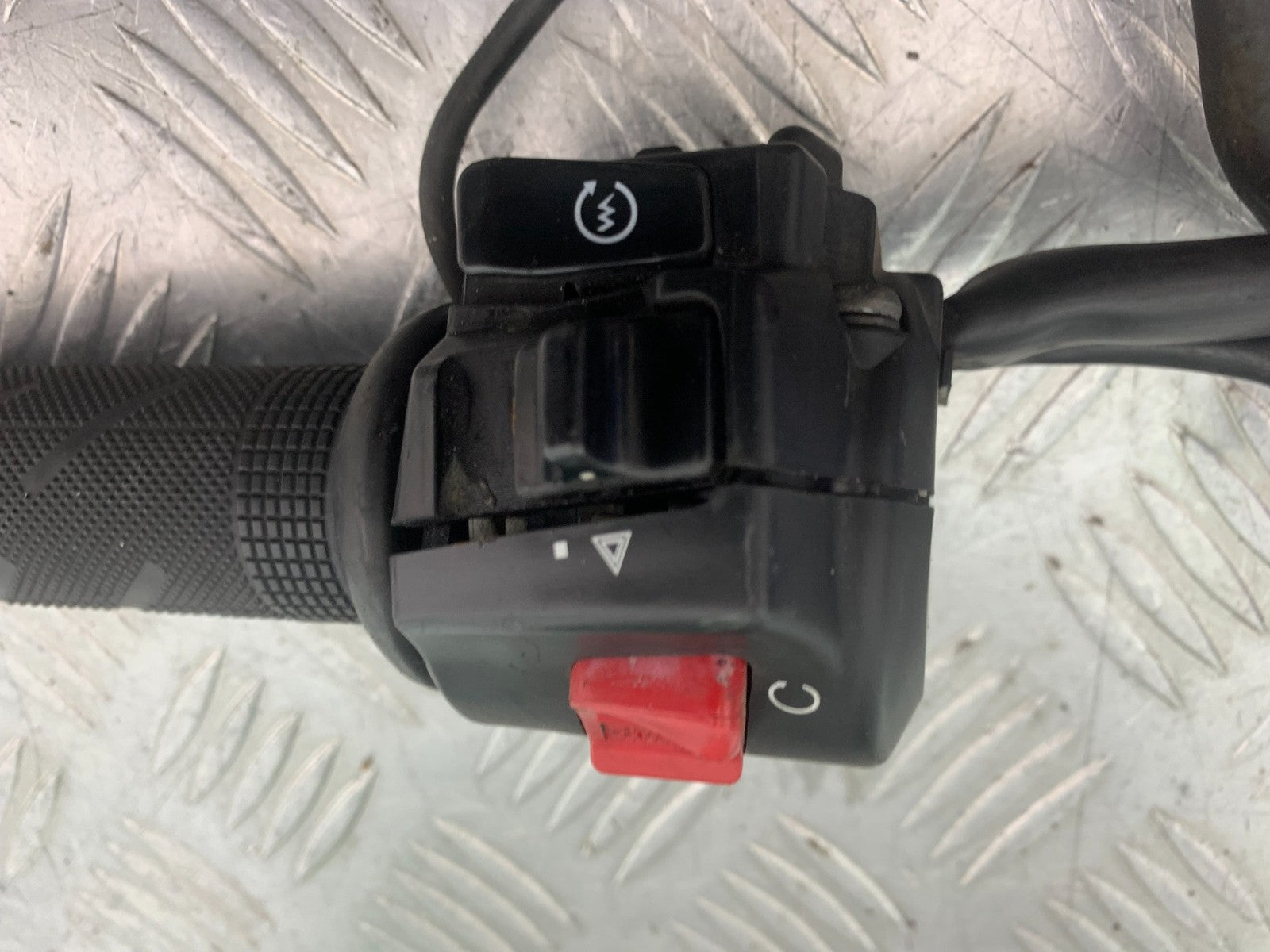 HONDA NT 700 V DEAUVILLE RIGHT SWITCH GEAR  YEAR 2006-2010 (CMB1298)
