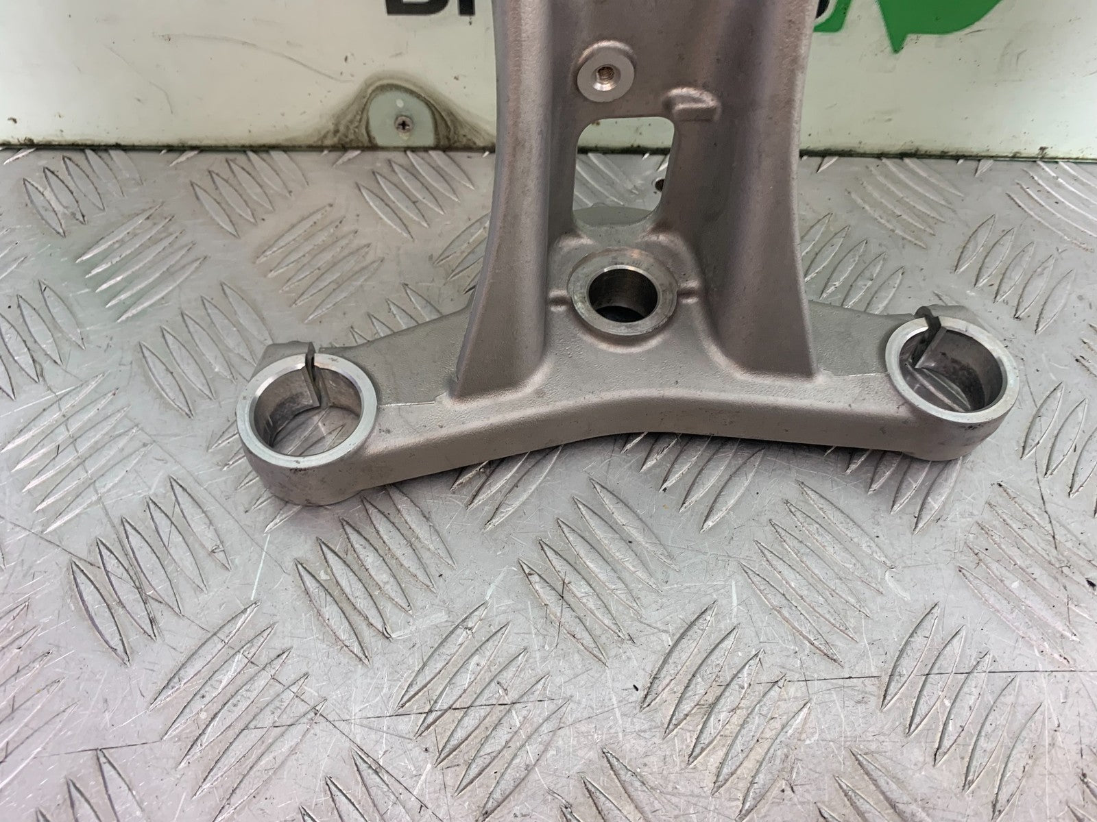 YAMAHA XMAX 300 TOP YOKE  YEAR 2017-2020 (CMB1218)