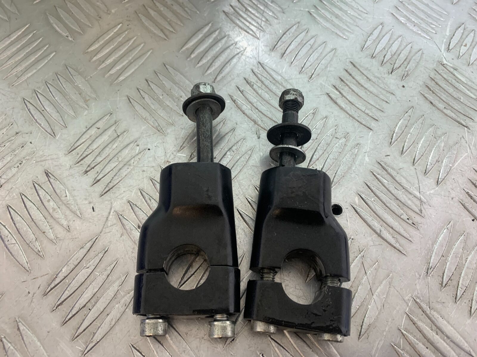 YAMAHA XJ6 XJ6-S HANDLEBAR RISERS  YEAR 2009-2015  (CMB1070)