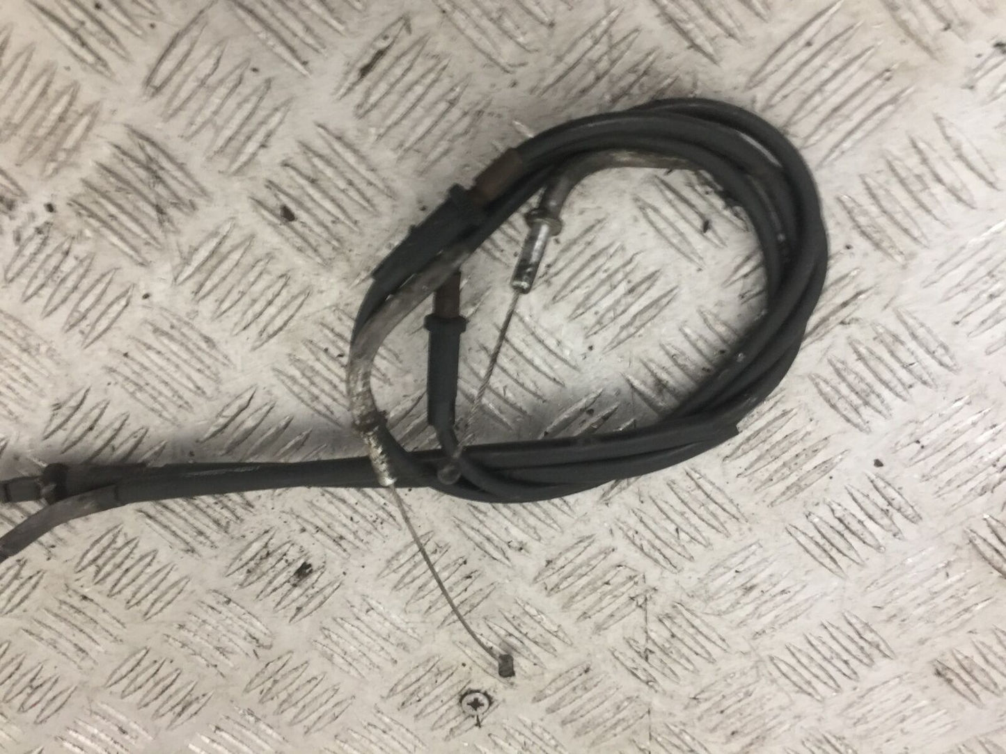 KAWASAKI Z750 Z 750 THROTTLE CABLES YEAR 2004-2006  (STOCK 871)