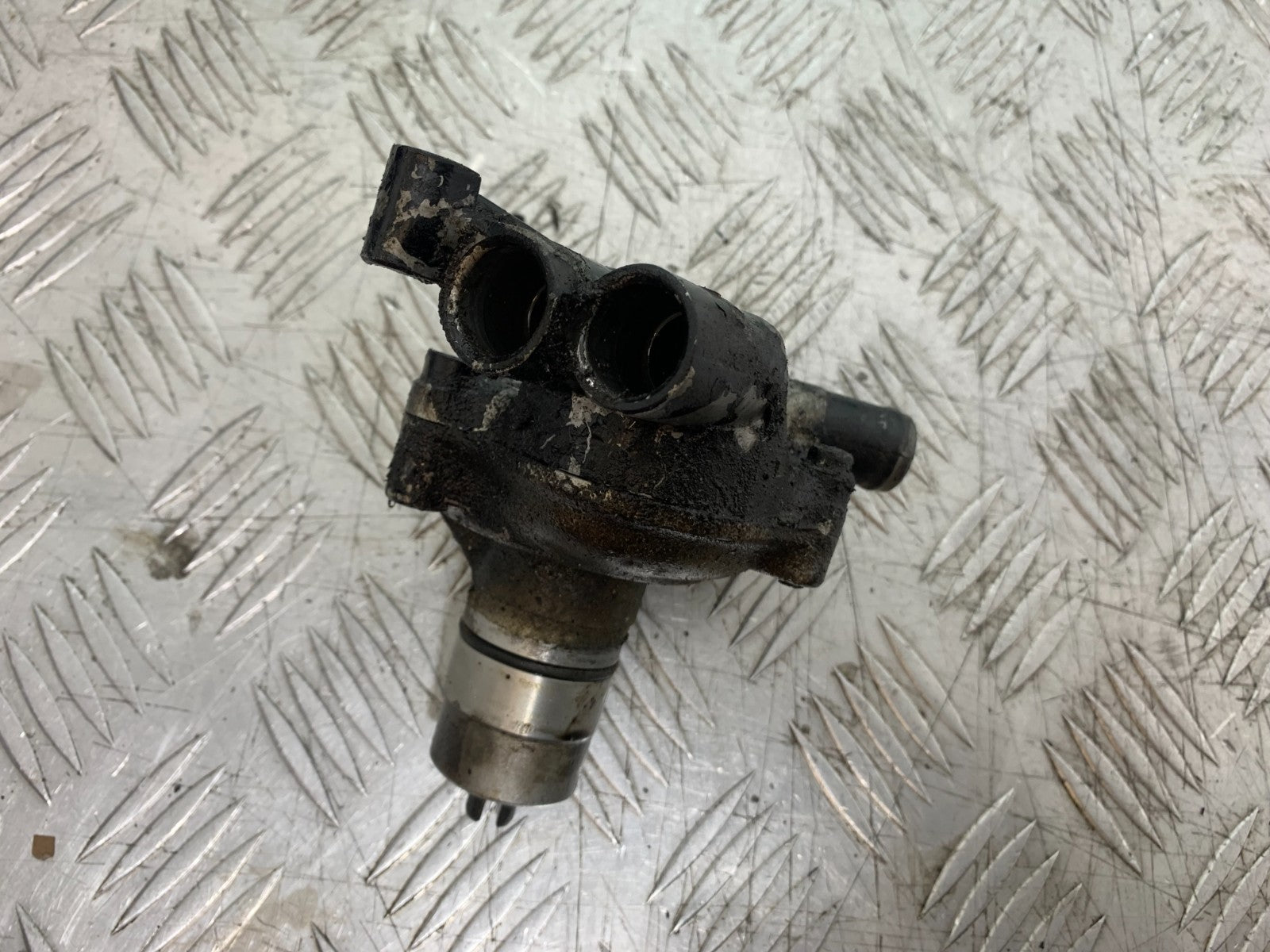 HONDA VT700 VT 700 SHADOW WATER PUMP   YEAR 1984-85 (CMB1328)