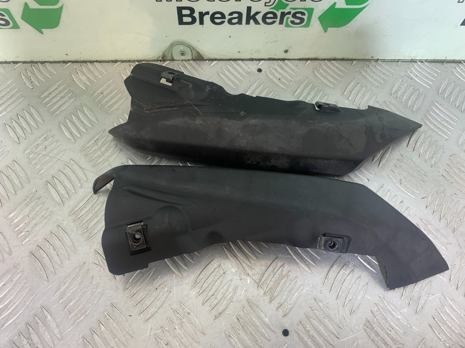 KAWASAKI ZX6R ZX6 R P7F P8F SILENCER COVERS YEAR 2007-08 (CMB1165)