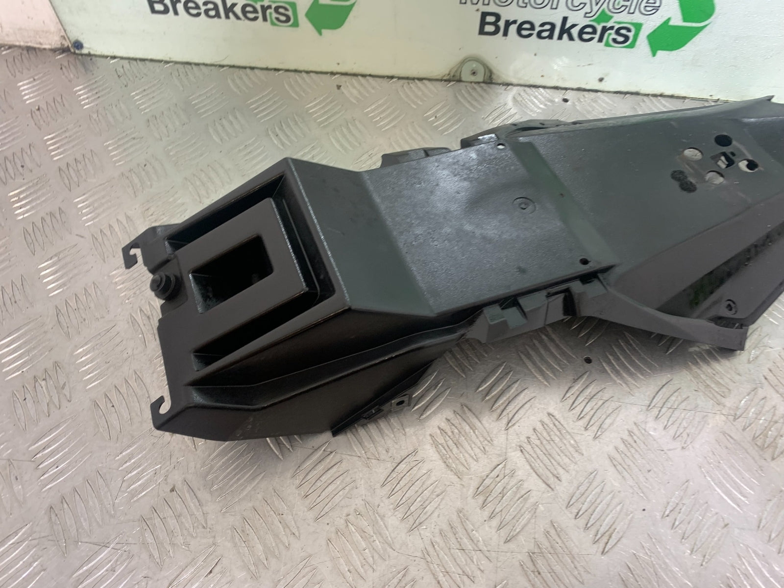 KAWASAKI Z125 Z 125 UNDERTRAY YEAR  2018-2023 (CMB1167)