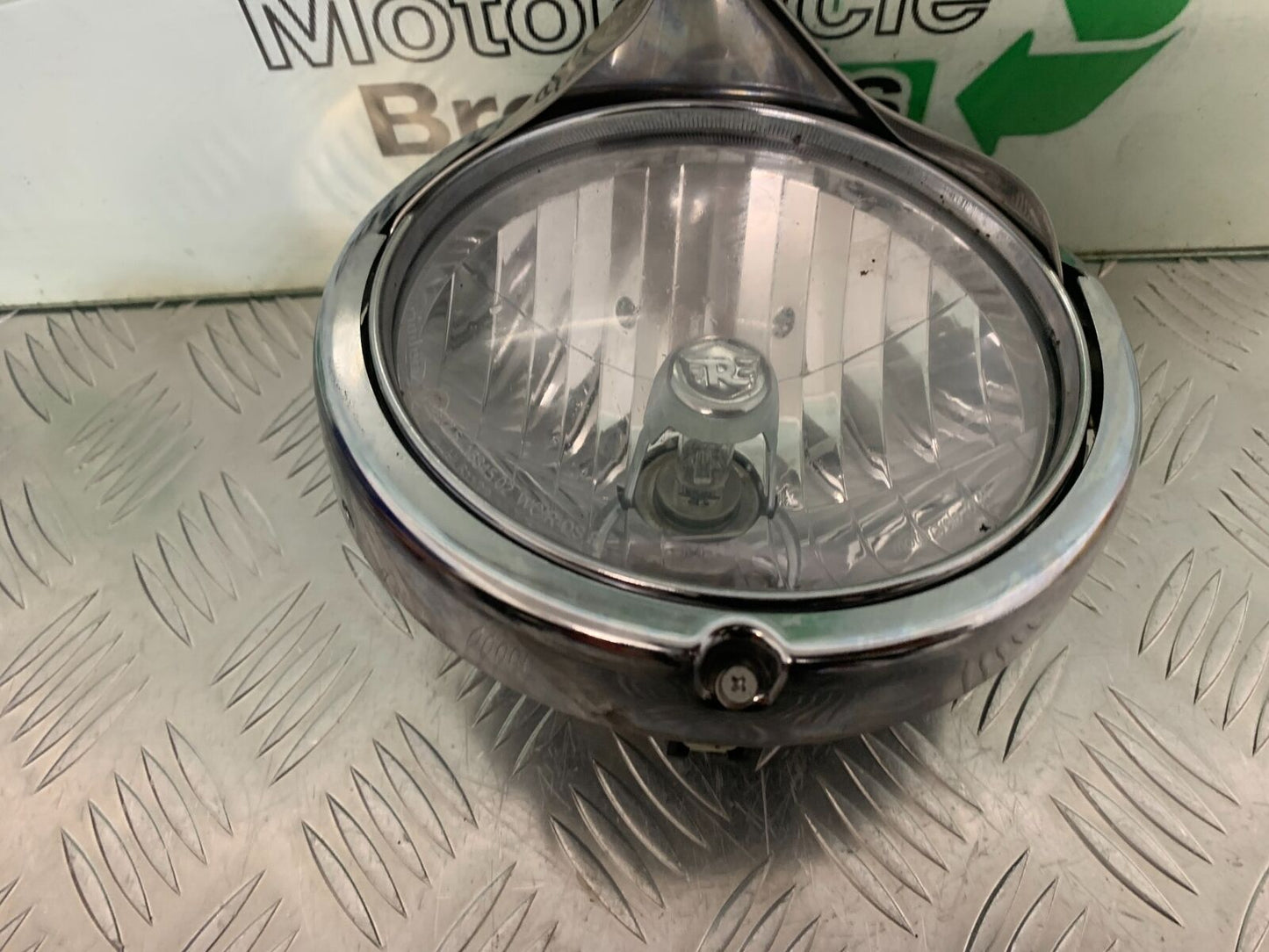 ROYAL ENFIELD 350 CLASSIC HEADLIGHT YEAR 2022 (STOCK 967)