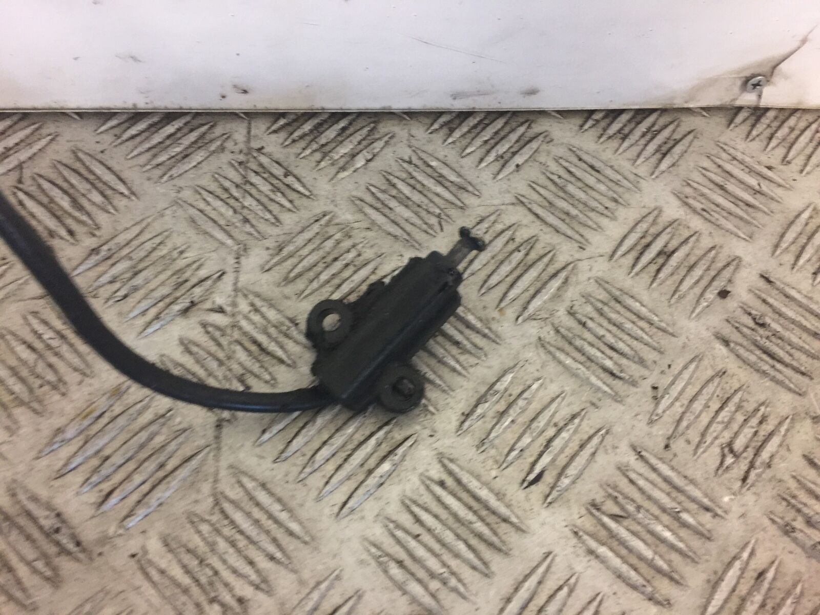 SUZUKI GSF600 GSF 600 BANDIT SIDE STAND SWITCH  YEAR 1998