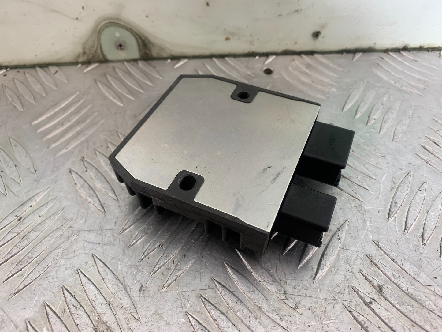 HONDA CBR1000 RR CBR 1000RR FIREBLADE REGULATOR RECTIFIER 2008-2011 (CMB1179)