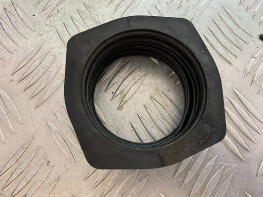 SUZUKI VS1400 VS 1400 INTRUDER SWINGARM RUBBER  YEAR 1988 (CMB1077)