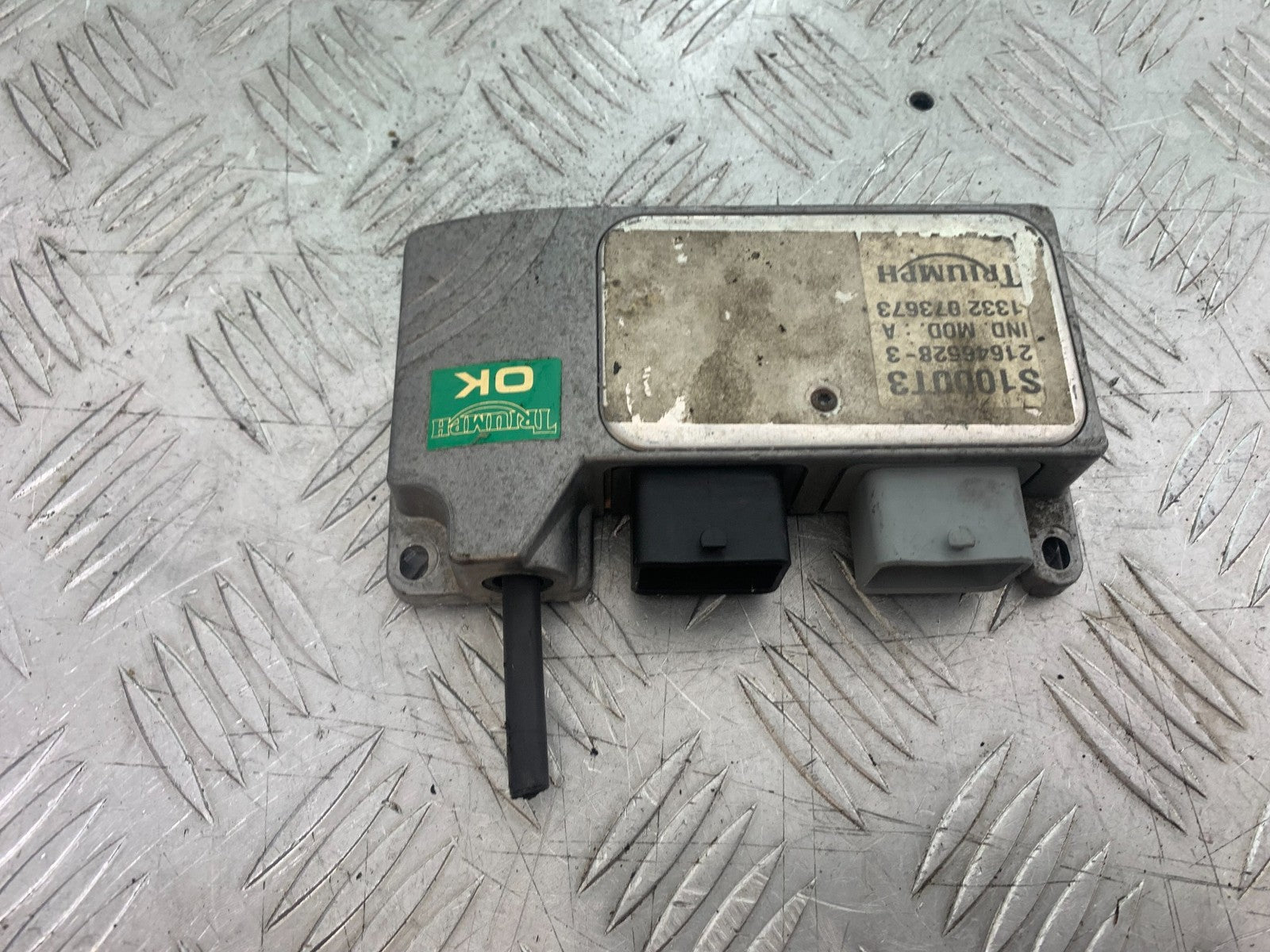 TRIUMPH 955i SPRINT ST ECU  1999-2004 (CMB1176)