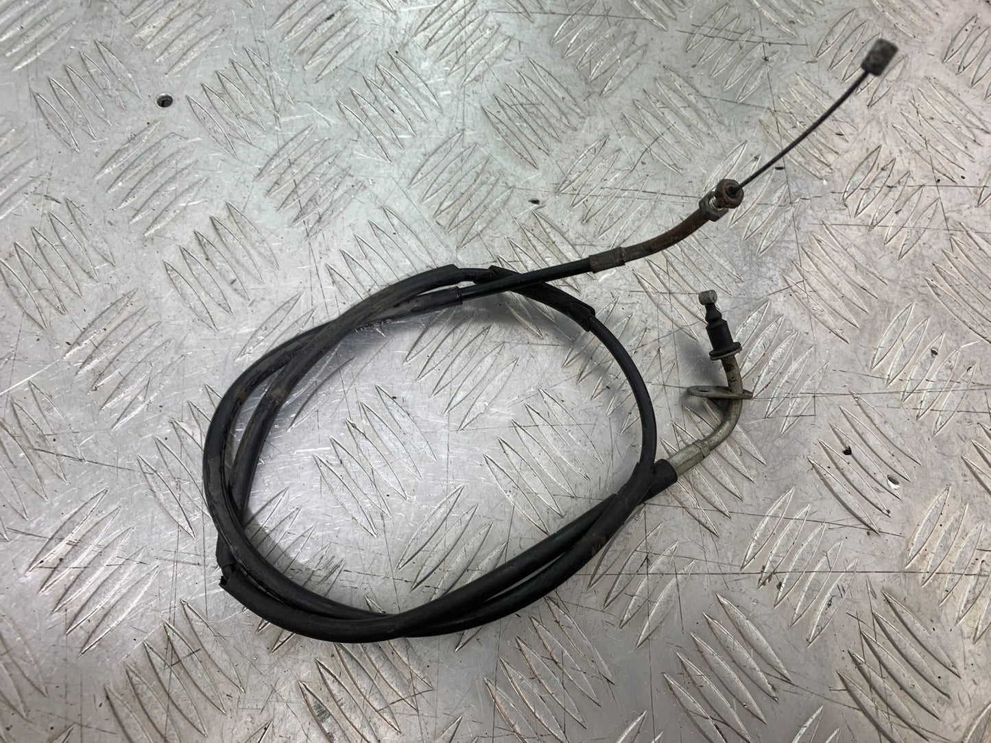 YAMAHA YBR125 CUSTOM THROTTLE CABLE  YEAR 2008-2016 (CMB1192)