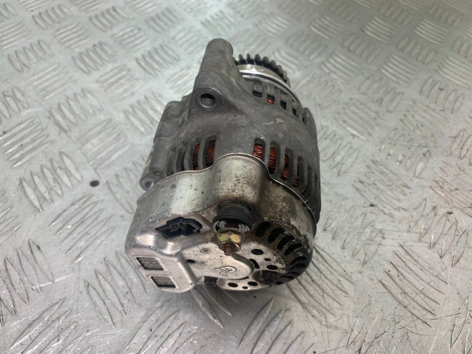 SUZUKI GSX750 INAZUMA ALTERNATOR   YEAR 1998-2003 (CMB1308)