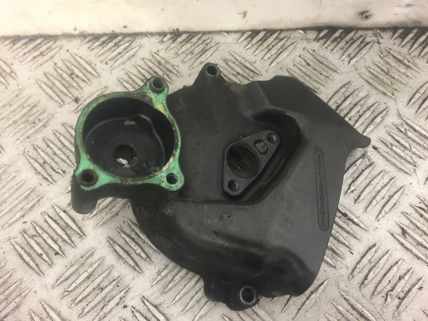 HONDA VFR800 VFR 800 PRE V-TEC SPROCKET COVER  YEAR 2003  (STOCK 430)