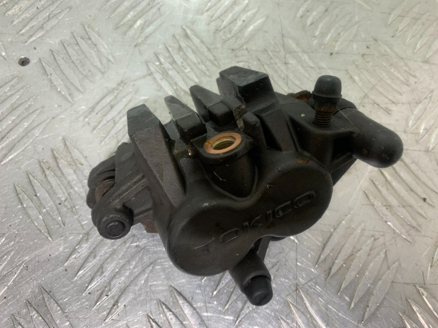 SUZUKI GS500 GS 500 FRONT BRAKE CALIPER  YEAR 2001-2008 (CMB1254)