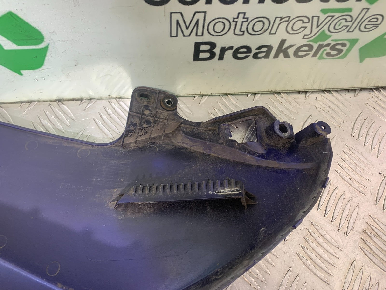 YAMAHA YZF-R125 YZF 125 LEFT TANK PANEL  YEAR 2019-2022 (CMB1263)