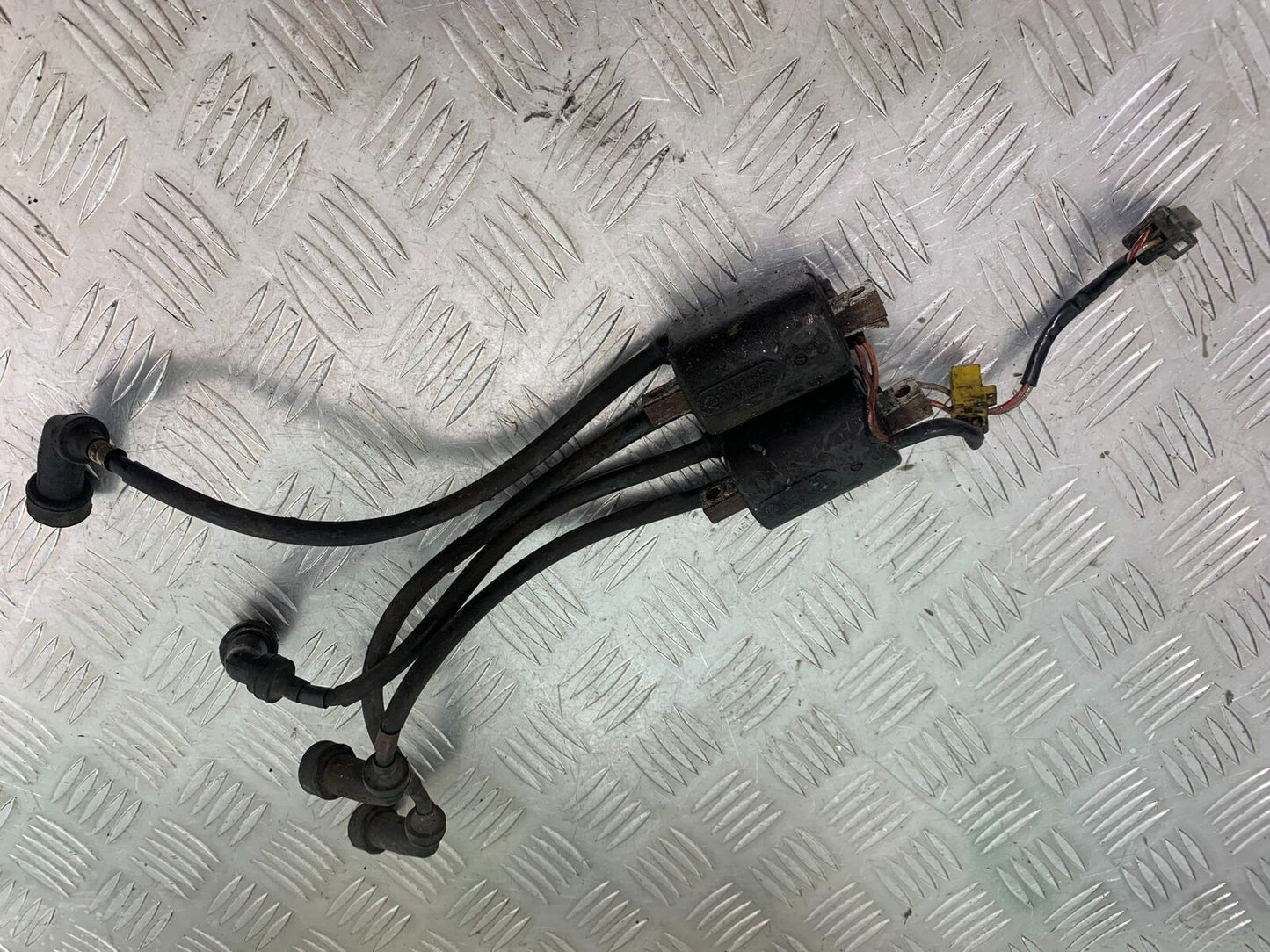 YAMAHA FJ1100 FJ 1100 COILS  YEAR 1984-1985 (CMB1101)