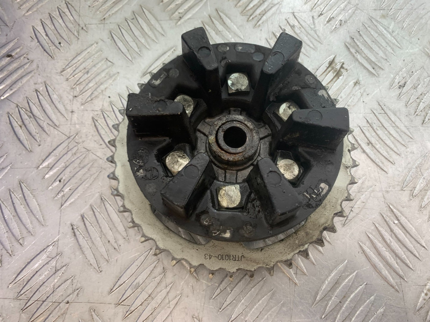 BENELLI BN125 BN 125 REAR SPROCKET CARRIER  YEAR 2018-2021 (CMB1245)