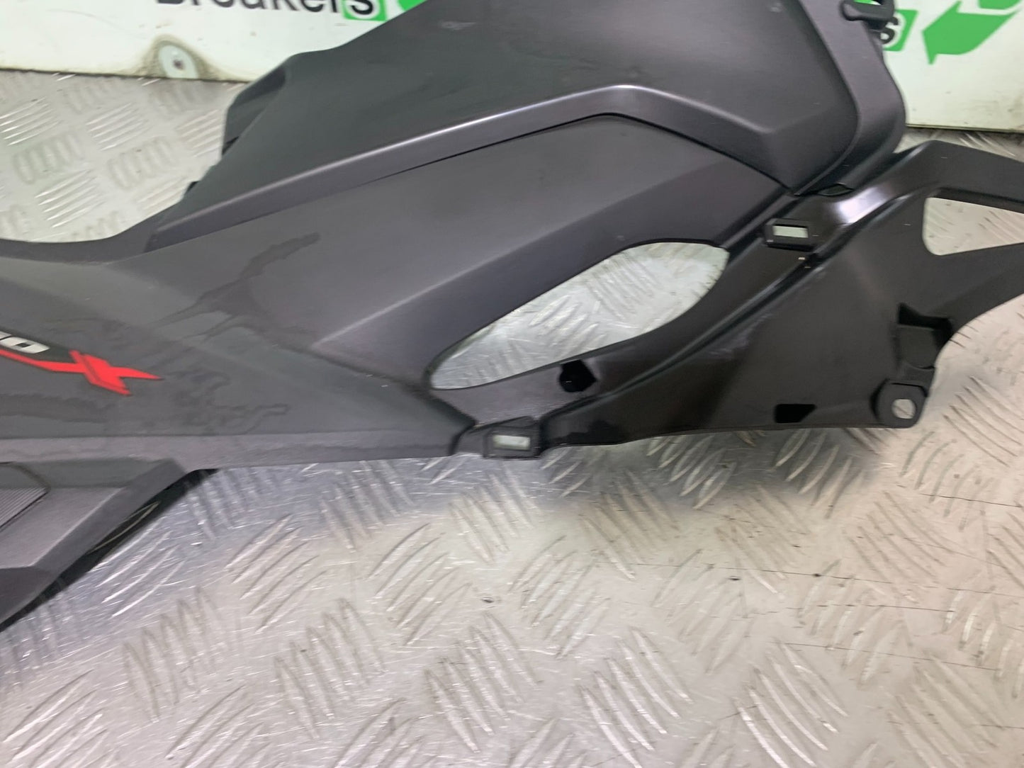 HONDA NC750 NC 750 X DCT RIGHT TANK PANEL FAIRING YEAR 2019 (CMB1223)