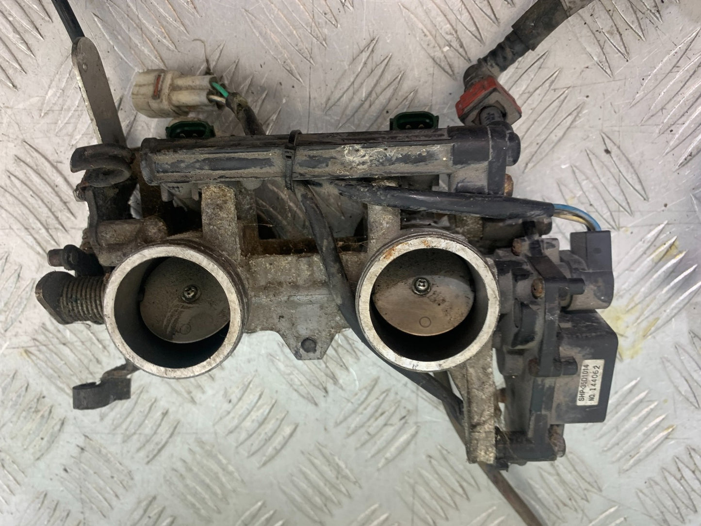 KAWASAKI ER6 F ER6F THROTTLE BODIES  (SOLD AS PARTS)   YEAR 2005-2008 (CMB1277)