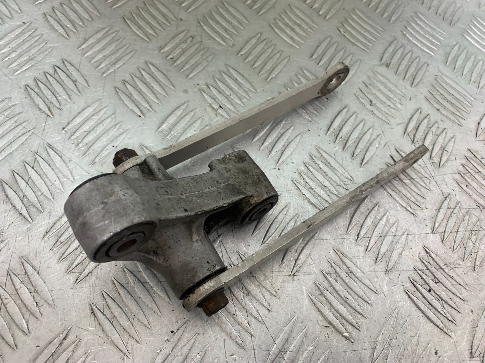 KAWASAKI ZX9R ZX9 R REAR SHOCK LINKAGE  YEAR 1998-1999 (CMB1329)