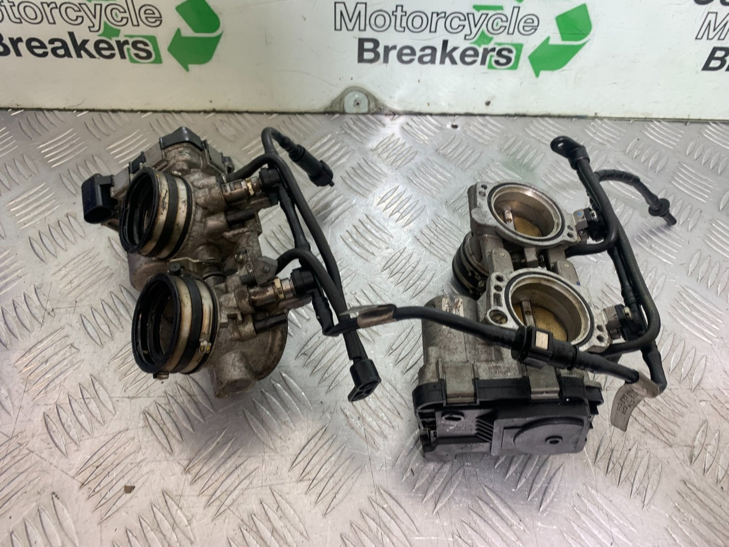 APRILIA TUONO 1000 V4 THROTTLE BODIES   YEAR 2013-2014  (CMB1239)