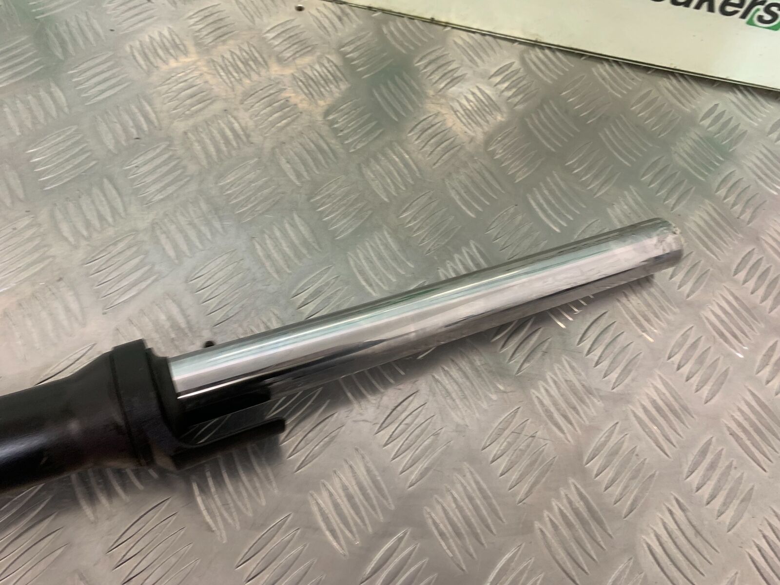 KAWASAKI Z750 Z 750 LEFT FORK (BENT) YEAR 2004-2006  (STOCK 963)