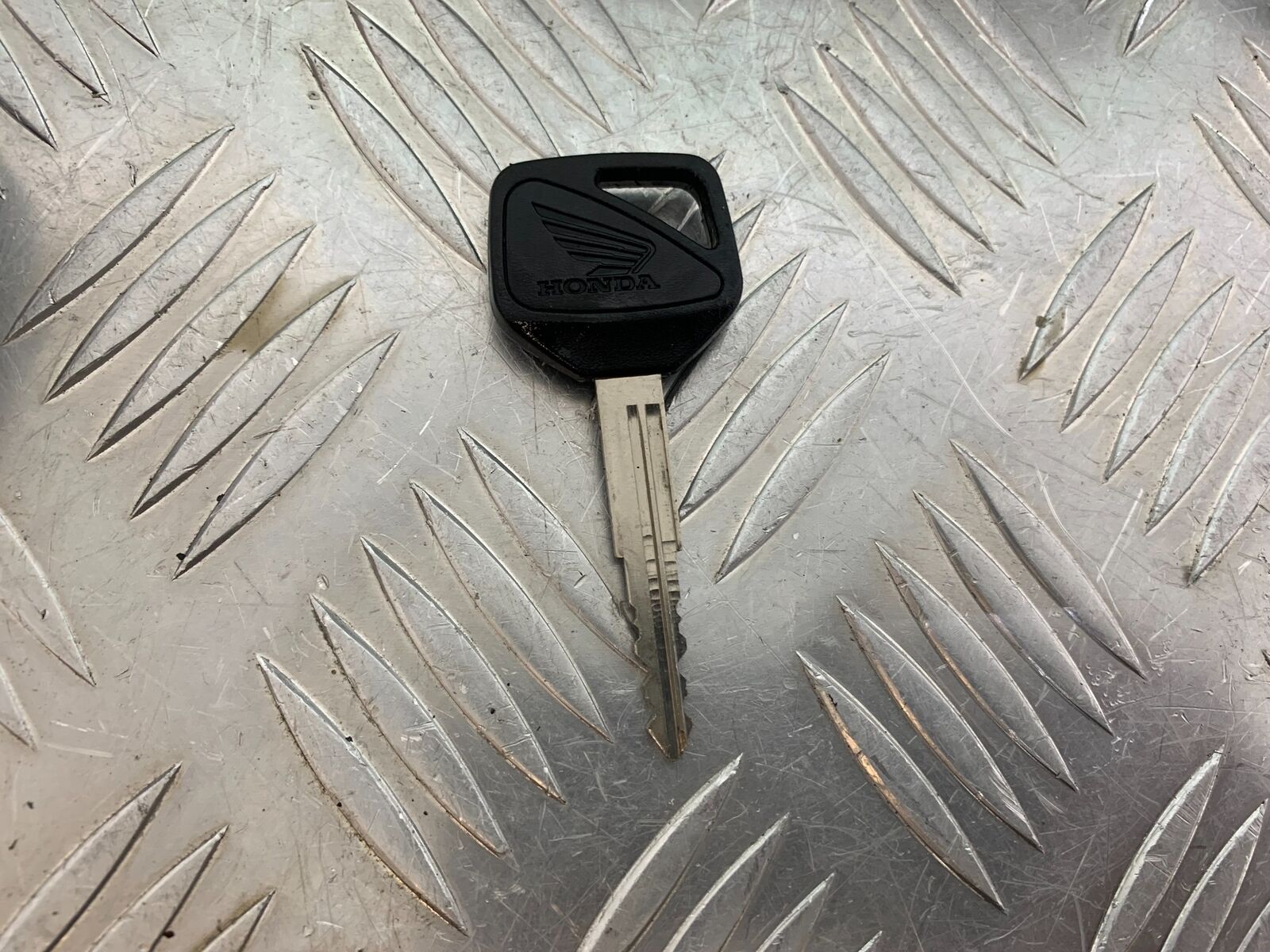 HONDA VFR800 VFR 800 V-TEC LOCKS AND KEY (NO ECU)  YEAR 2002 -09 (CMB1012)