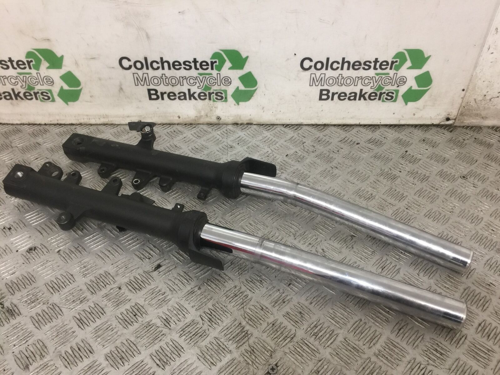 SUZUKI 650 BURGMAN FORKS (BENT)  YEAR 2014-2018 (STOCK 769)