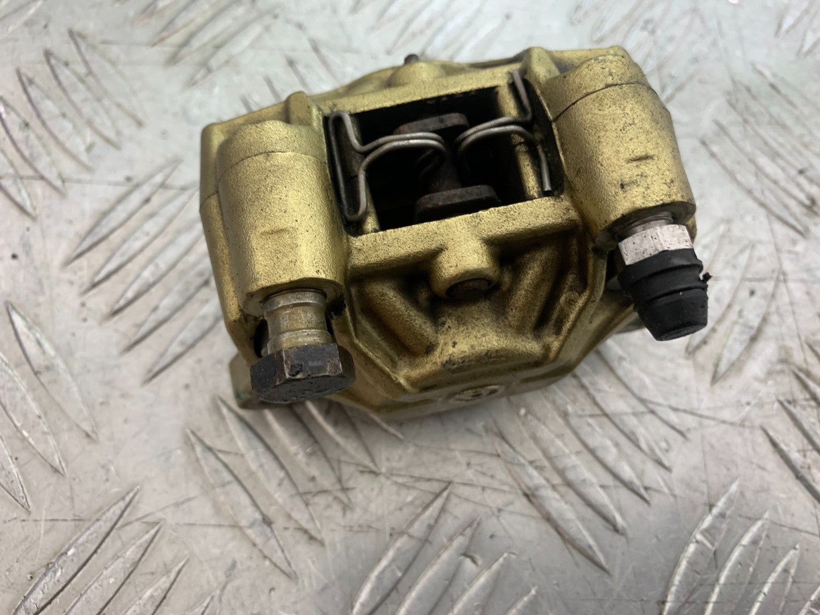 APRILIA RSV1000 RSV 1000 MILLE REAR CALIPER 1998- 2003 (CMB1184)