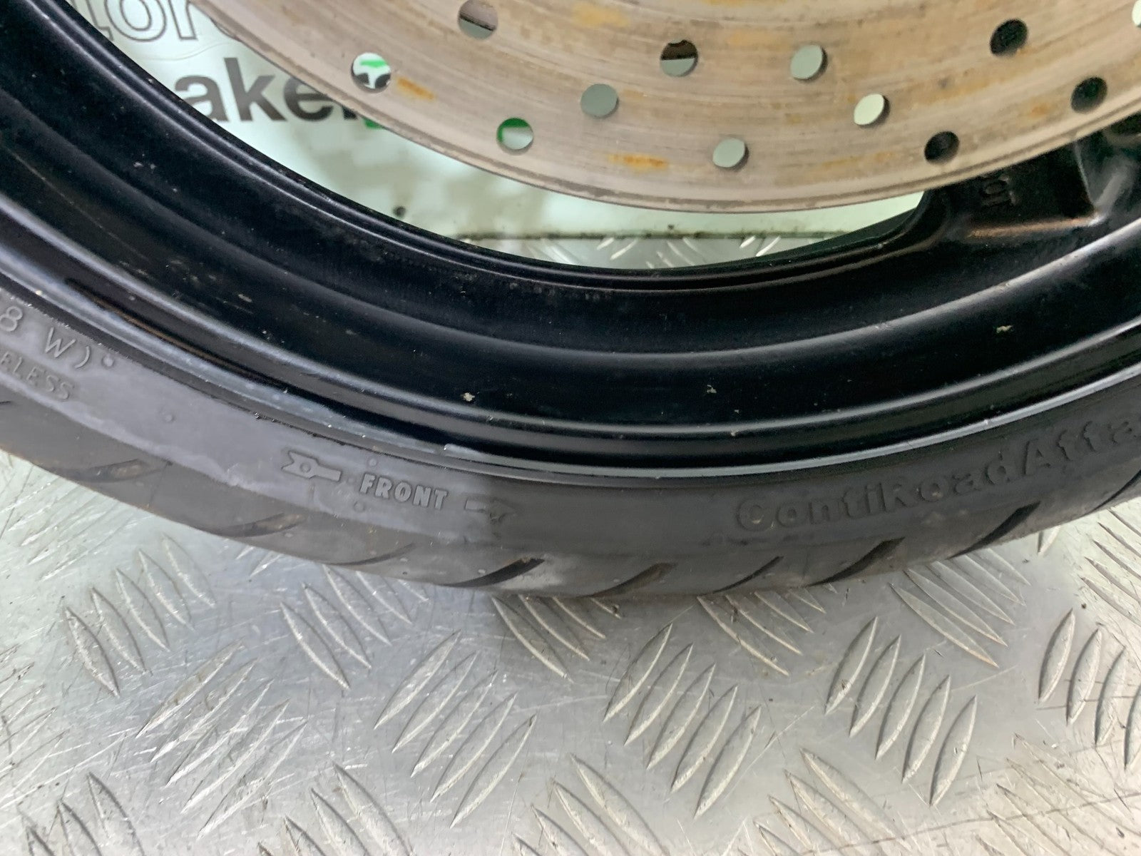 YAMAHA FZS1000 FAZER FRONT WHEEL AND DISCS YEAR 2001-05 (CMB1275)