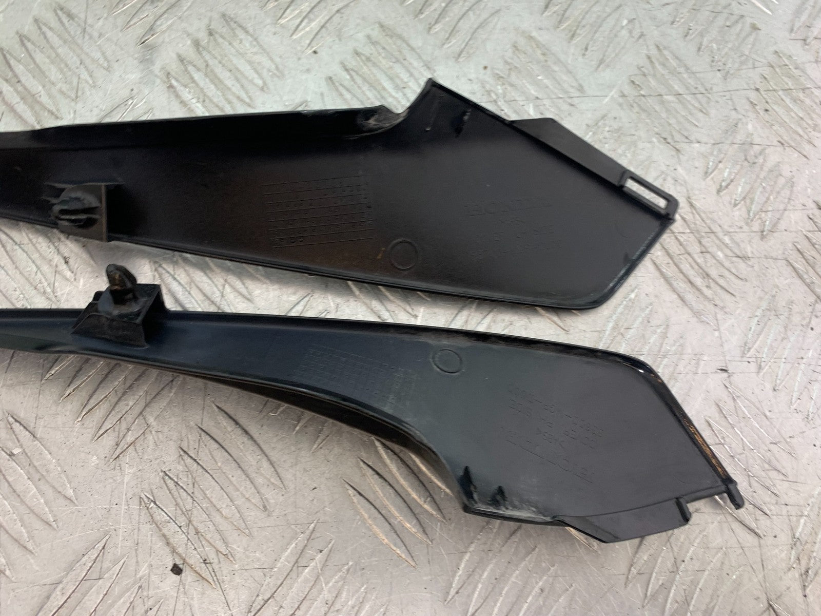 HONDA CBR1000 rr FIREBLADE LEFT & RIGHT SIDE INFILLS 2012-2016 (CMB1280)