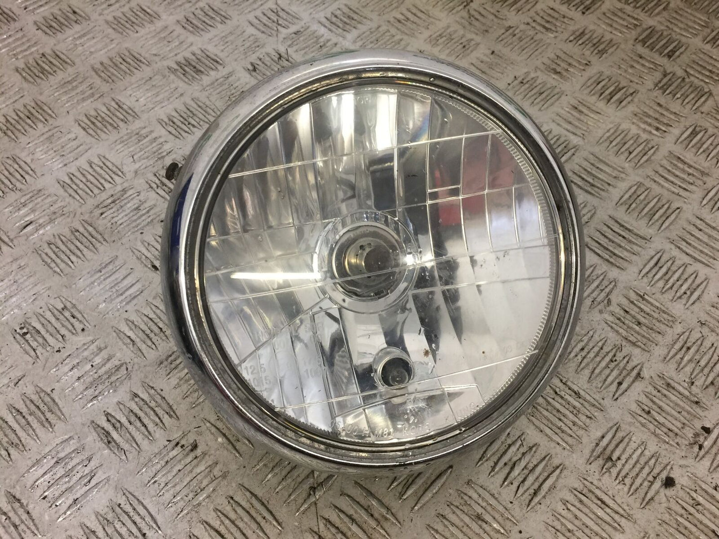 HYOSUNG GT250 COMET HEADLIGHT   YEAR 2007 (STOCK 682)