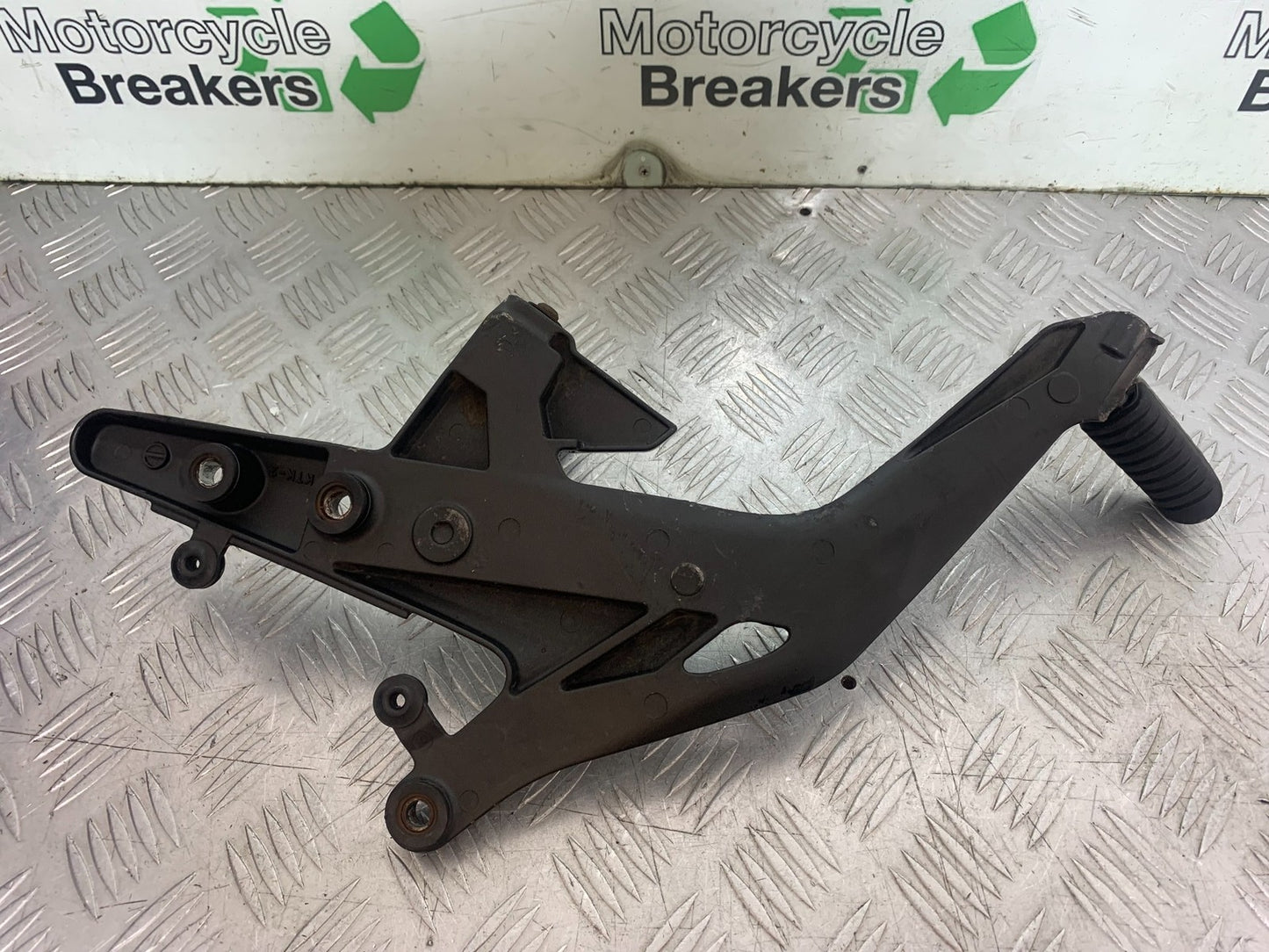 KAWASAKI ER6 N LEFT HANGER YEAR 2012-2017 (CMB1324)