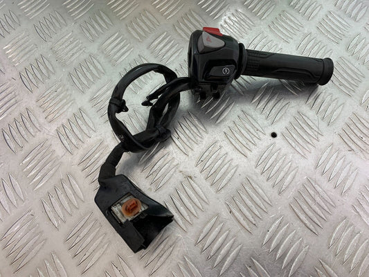 HONDA CBR500R CBR 500 R RIGHT SWITCH GEAR YEAR 2012-16 (CMB1048)