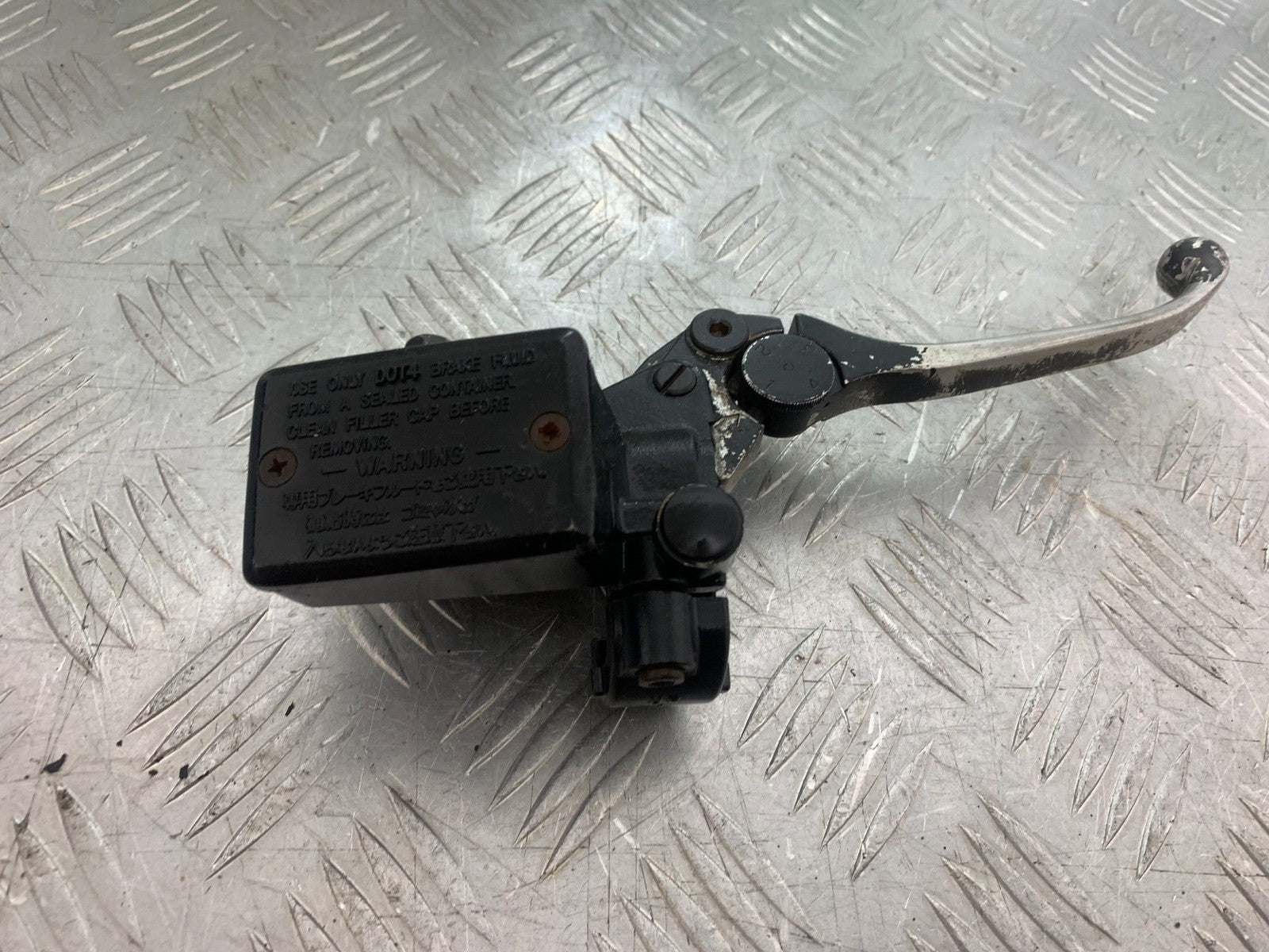 YAMAHA FZS600 FAZER 600 FRONT MASTER CYLINDER    YEAR 1998-2001 (CMB1267)